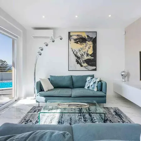 In 45063 * Crikvenica