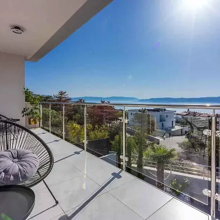 Nyaraló In 45063 Crikvenica